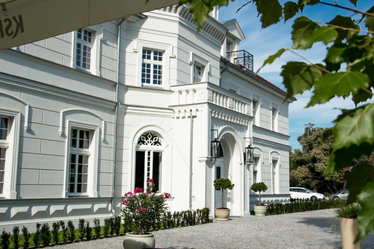Palac Na Opieszynie Września Eksteriør billede